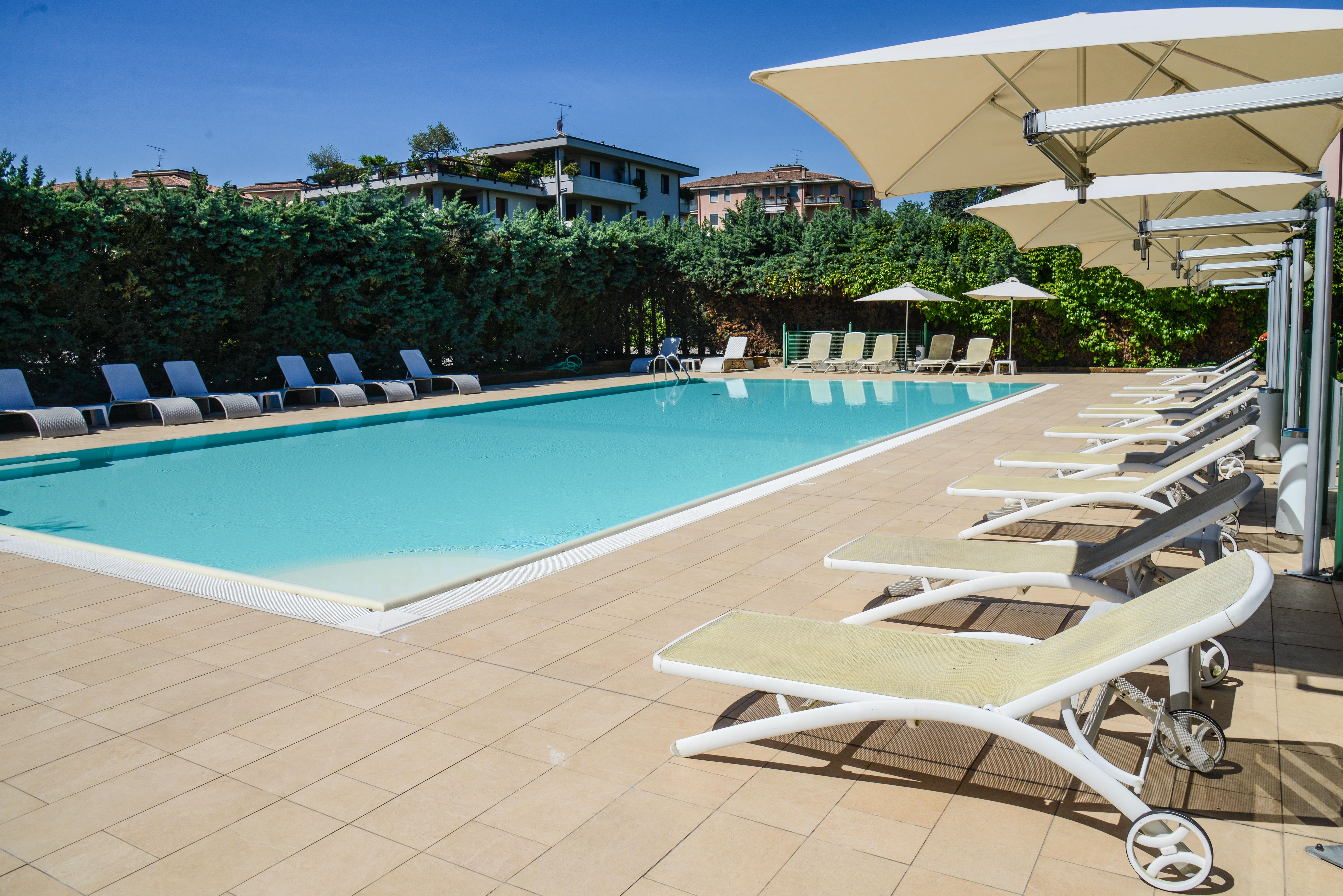 Hotel Oliveto Desenzano del Garda Luaran gambar