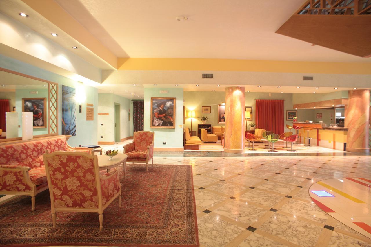 Hotel Oliveto Desenzano del Garda Luaran gambar